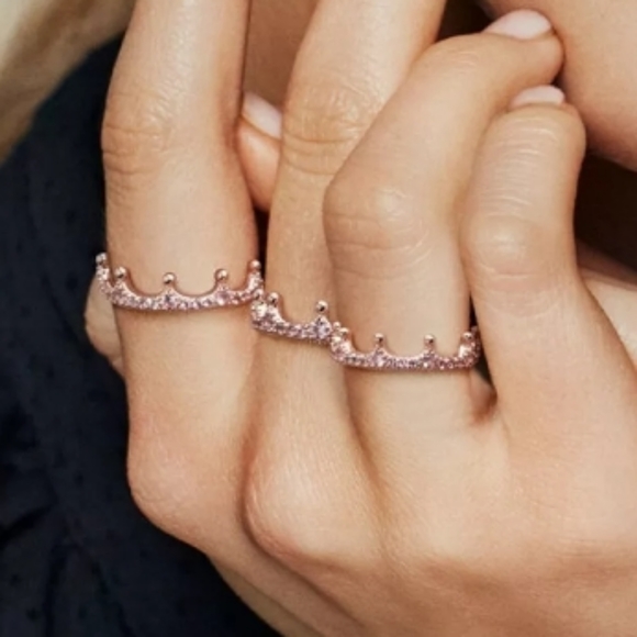 Pandora Rose Enchanted Crown pink ring. - Picture 4 of 8